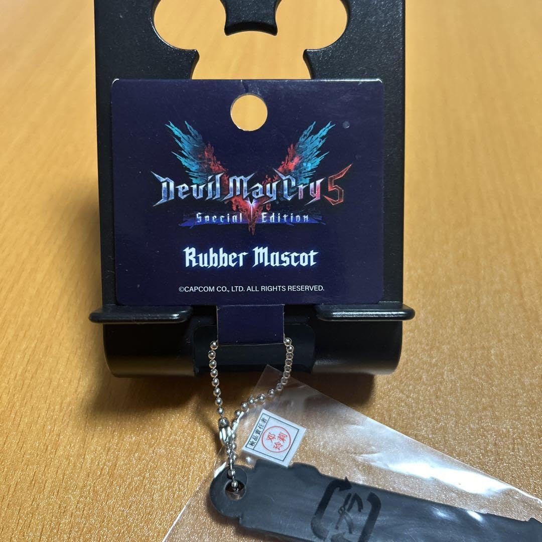 【年末限定値下げ】デビルメイクライよりエボニー&アイボリー 年末限定値下げ】デビルメイクライよりエボニー&アイボリー 年末限定